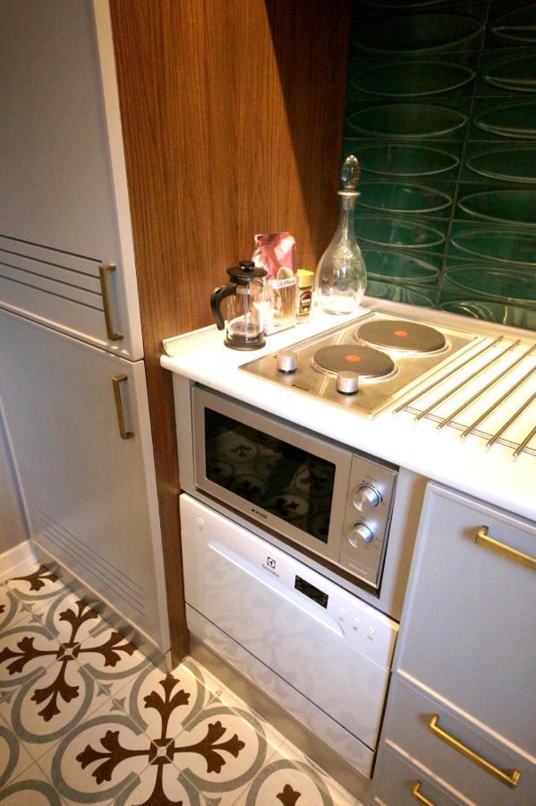 Superior Refurbished Flat In The Heart Of Апартаменти *